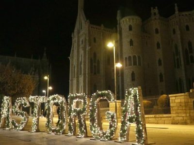 La ciudad española de Astorga gana el premio de Ferrero Rocher