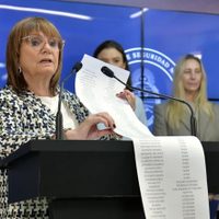 Bullrich envió un listado a EEUU para restringir el ingreso de 15 mil barras