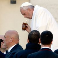 La corrupción 'es más peligrosa que la gripe”: Papa Francisco