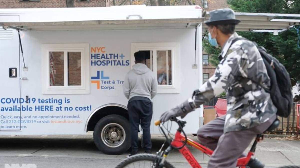 Una unidad móvil para atender el covid en Nueva York