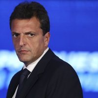 Massa propuso cambiar los planes sociales
