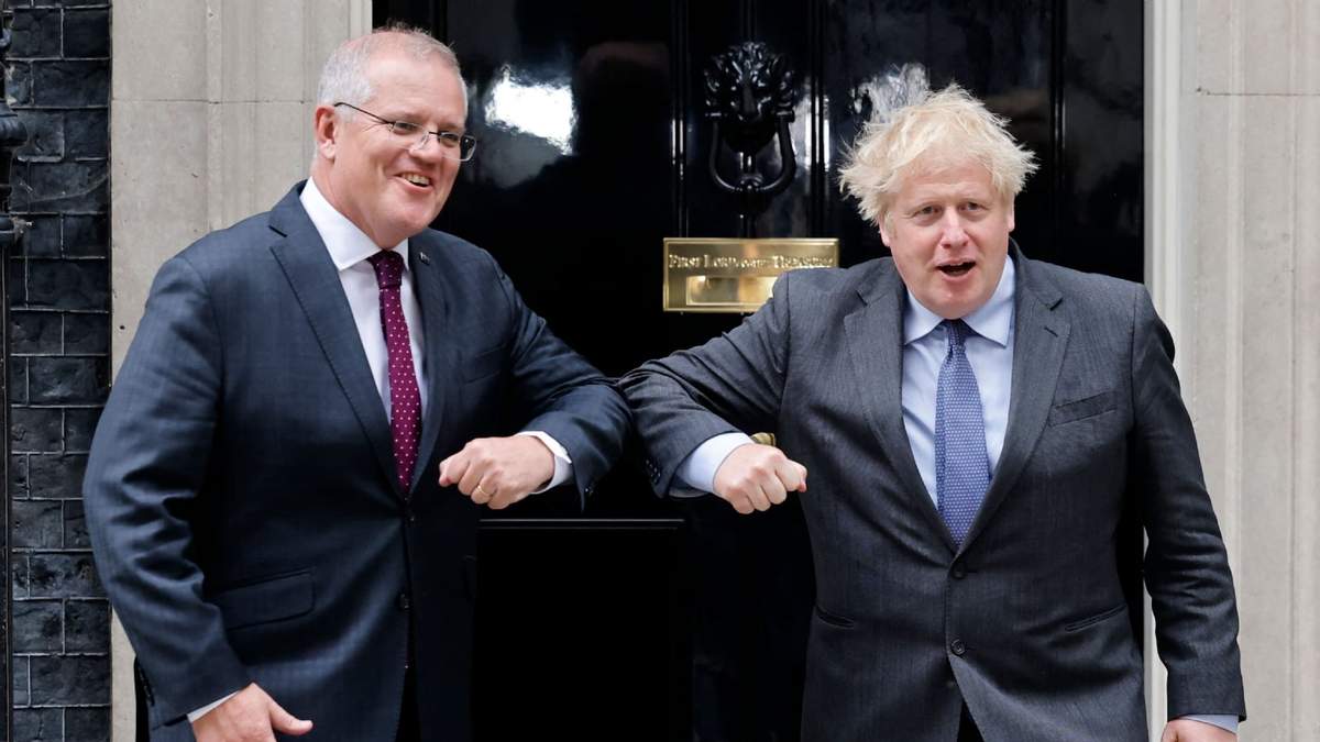 Scott Morrison, primer ministro de Australia, junto al premier del Reino Unido, Boris Johnson. Fuente: (Twitter)