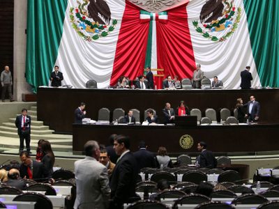 Diputado vuelve a Morena y recrudece la disputa por la Mesa Directiva de San Lázaro