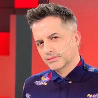 "Catarata de excusas": Ángel de Brito cruzó a la China Suárez tras publicar su descargo