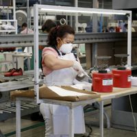 Las mujeres solo ocupan el 15% de los cargos directivos en empresas latinoamericanas, según el BID