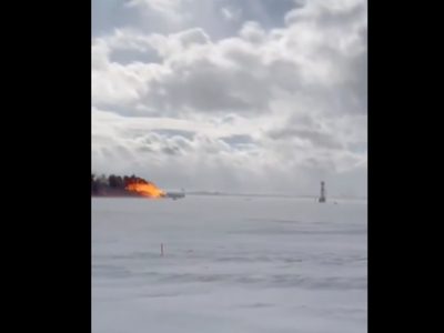 Video muestra momento exacto en que el avión de Delta Airlines se voltea en Toronto