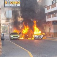 En Michoacán cancelan salidas de autobuses por bloqueos del CJNG; gobierno instala mesa de seguridad