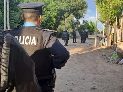 Allanamientos en Toma La Familia derivan en secuestros de bienes y demoras en una causa por robos