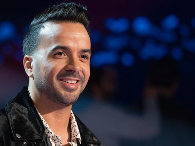 ¡Exceso de confianza! Luis Fonsi escandalizó a sus fans con un insólito reto. ¡Se pasó!