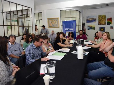 Jóvenes autores podrán publicar sus narrativas y poesías a través del Fondo Editorial Neuquino