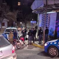 La Policía de Neuquén detuvo a dos hombres tras una persecución por el centro de la capital