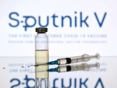Alberto Fernández y Vladimir Putin anuncian el comienzo de la producción de la Sputnik V en Argentin