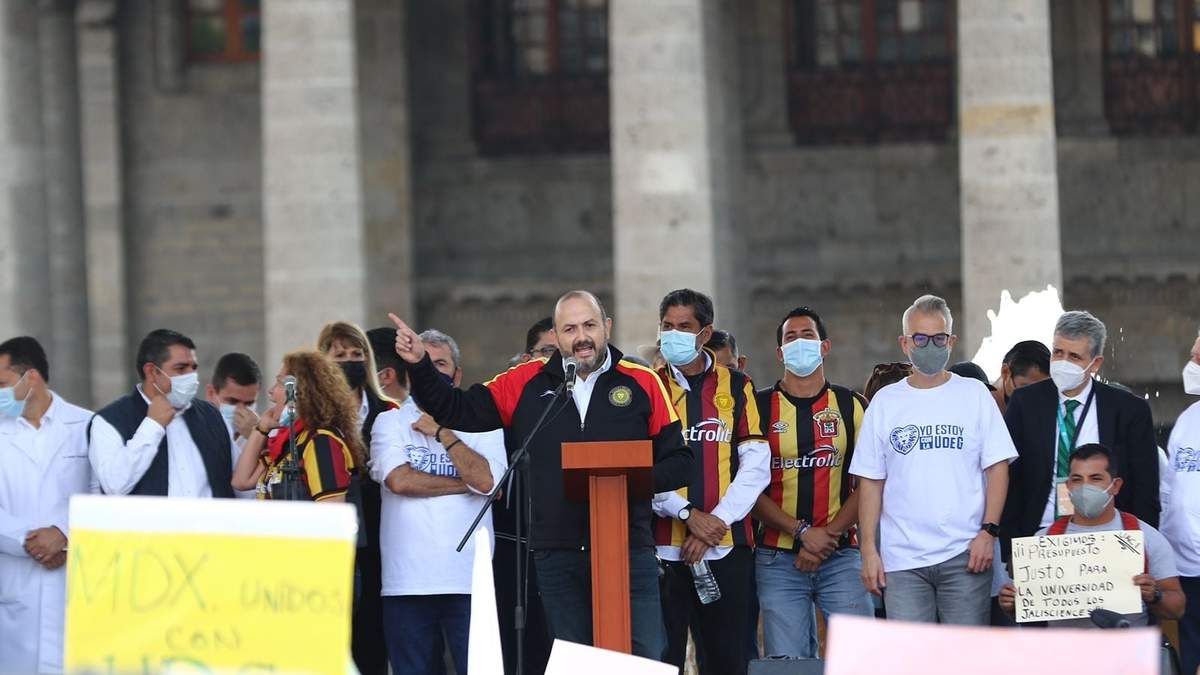 El rector de la Udeg, Ricardo Villanueva