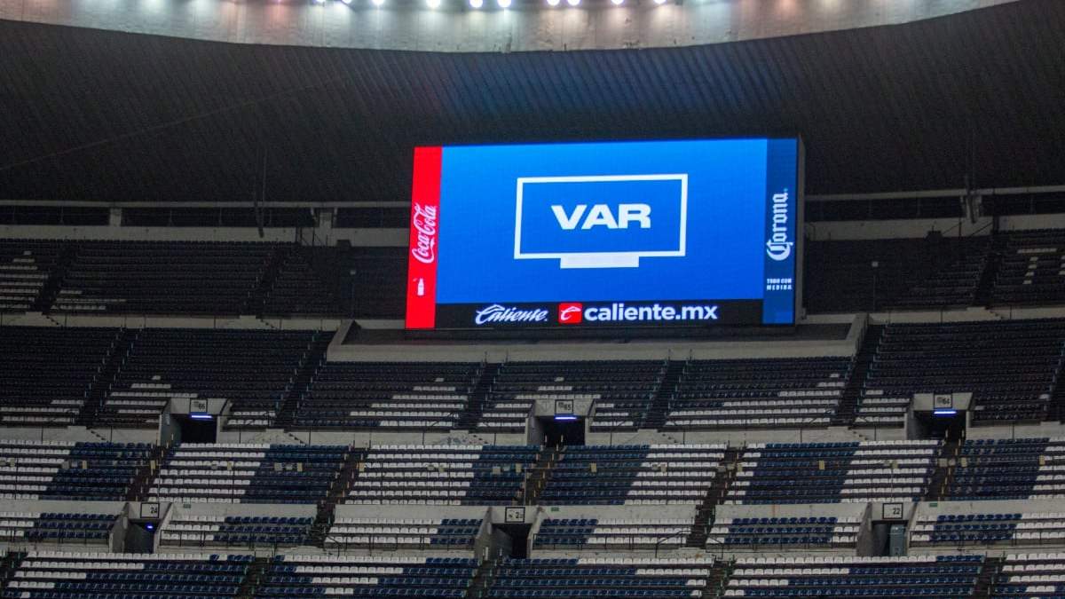 VAR en el Estadio Azteca