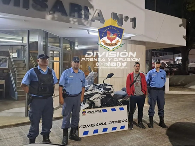 Robó una moto de alta gama, chocó y lo detuvieron
