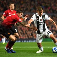 El Manchester United va por dos figuras de la Juventus