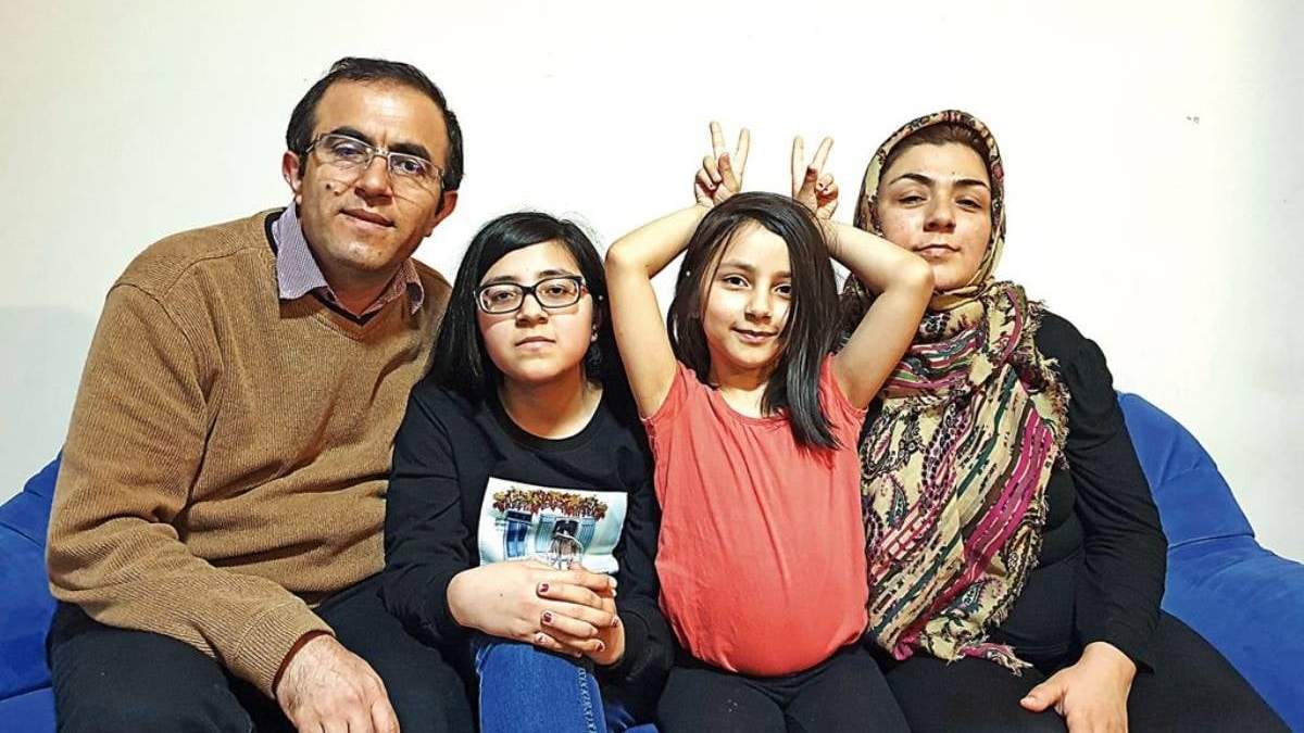 Los Fazili. A Salvo
