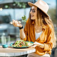 3 tips que te servirán a la hora de comer fuera de casa