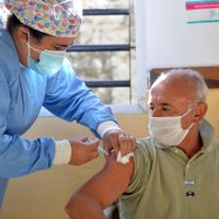 Plan de vacunación en Neuquén: dónde se aplicarán dosis este domingo