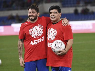 Busca continuar con el legado: dónde dirige el hijo de Diego Maradona