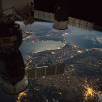 Científicos descubrieron un asteroide potencialmente peligroso cuya órbita se cruza con la Tierra