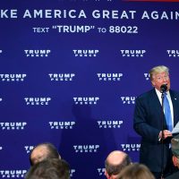 Revelan video en el que Trump se refiere a las mujeres como objeto sexual