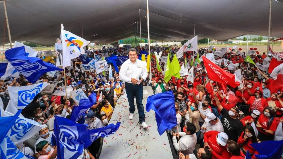 Tony Rodríguez, de la coalición PRI, PAN y PRD, se perfila para gobernar el Ayuntamiento de Tlalnepantla, en el Estado de México