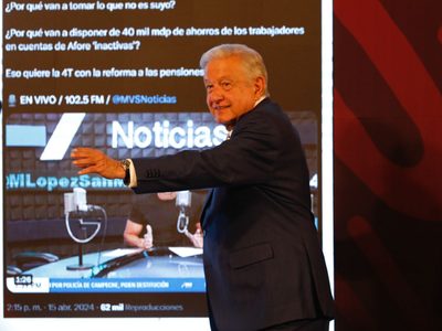 AMLO arremete contra Afore Azteca: se niega a regresar pensiones no reclamadas porque las administra
