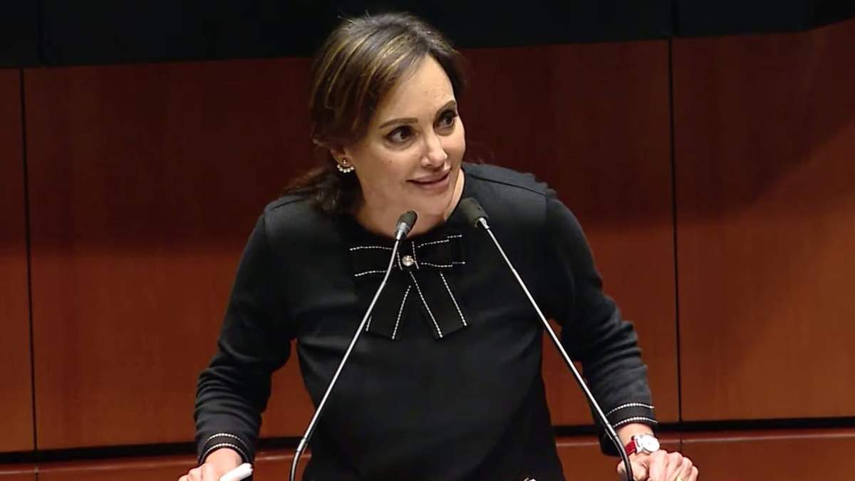La senadora Lilly Téllez
