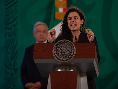 Alcalde: 830 mil trabajadores han salido del outsourcing para ser recontratados