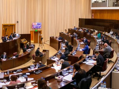 La Legislatura de Neuquén aprobó un proyecto de energías renovables