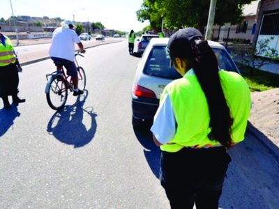 Conflicto por cambios de horarios en la Dirección de Tránsito de Neuquén