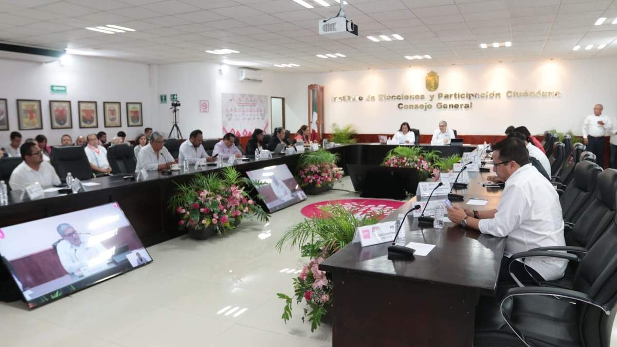 Sesión de consejeros electorales en la entidad este domingo