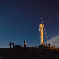 Trekking nocturno: la nueva tendencia para conocer el cielo y los astros
