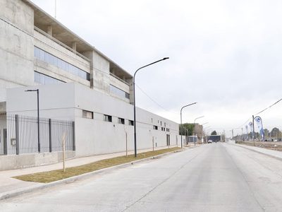 Gutiérrez y Gaido inauguraron 12 cuadras de asfalto en los barrios Canal V y Huiliches