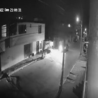 Atropella intencionalmente a tres hermanas que veían el eclipse lunar en Puebla (Video)