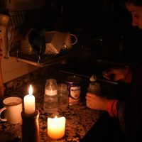 Alerta en el AMBA: ante la ola de calor, miles de vecinos se quedaron sin electricidad