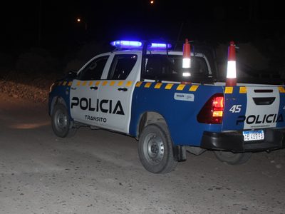 Un hombre cayó con su automóvil al canal de riego de Vista Alegre