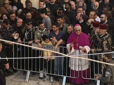 Israel impide al nuncio del Vaticano visitar el Santo Sepulcro, denuncia la Autoridad Palestina