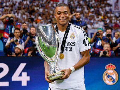 Mbappé debuta en el Real Madrid con gol y título de la Supercopa de Europa (Video)