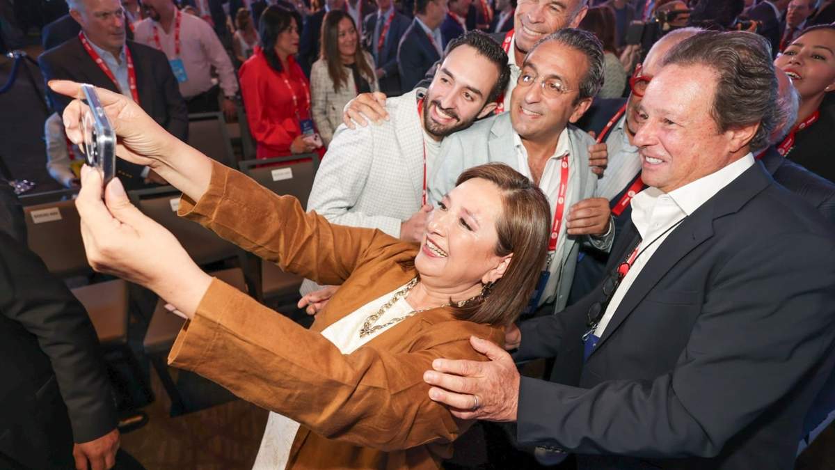 Xóchitl Gálvez  en la Expo Desarrollo Inmobiliario, en Santa Fe