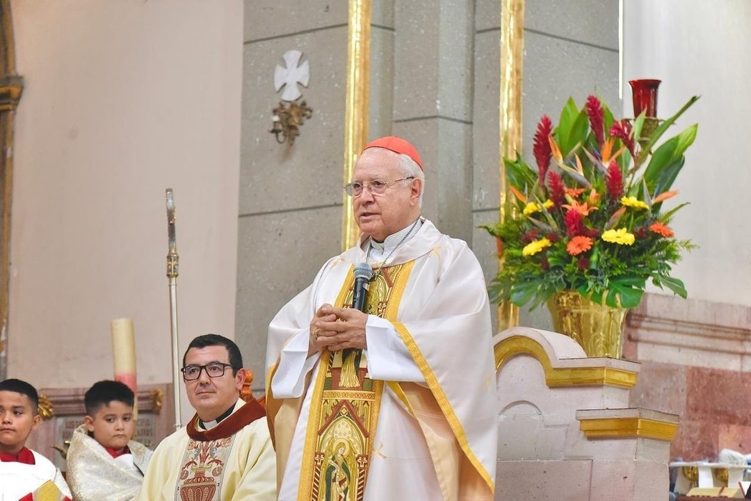 Foto Facebook  Cardenal Francisco Robles