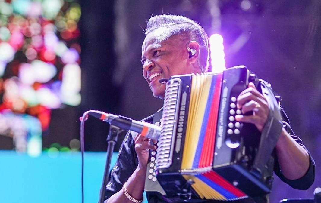 El cantante Omar Geles
