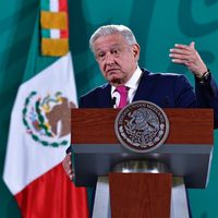 López Obrador anuncia reestructuración de la deuda de Pemex