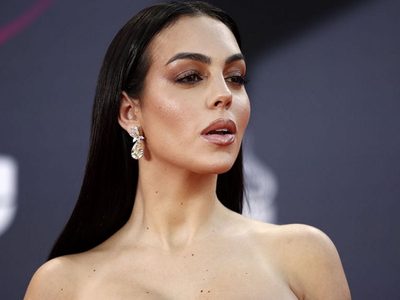 Uñas largas y glam: la manicura ‘milky’ de Georgina Rodríguez que tenés que probar