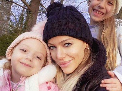 El divertido video de Evangelina Anderson y su pequeña hija Emma: todo por culpa de un chupete