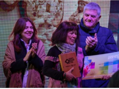 La 52ª Feria del Poncho consagró a una artesana neuquina con el primer premio