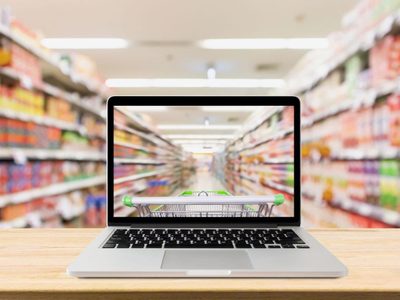 Efecto pandemia: crecieron las ventas online en supermercados, según el Indec