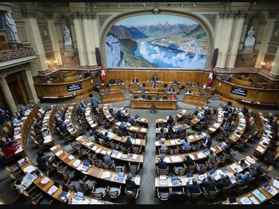 Suiza prohíbe uso de símbolos nazis