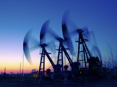 El petróleo opera con pérdidas en los mercados mundiales